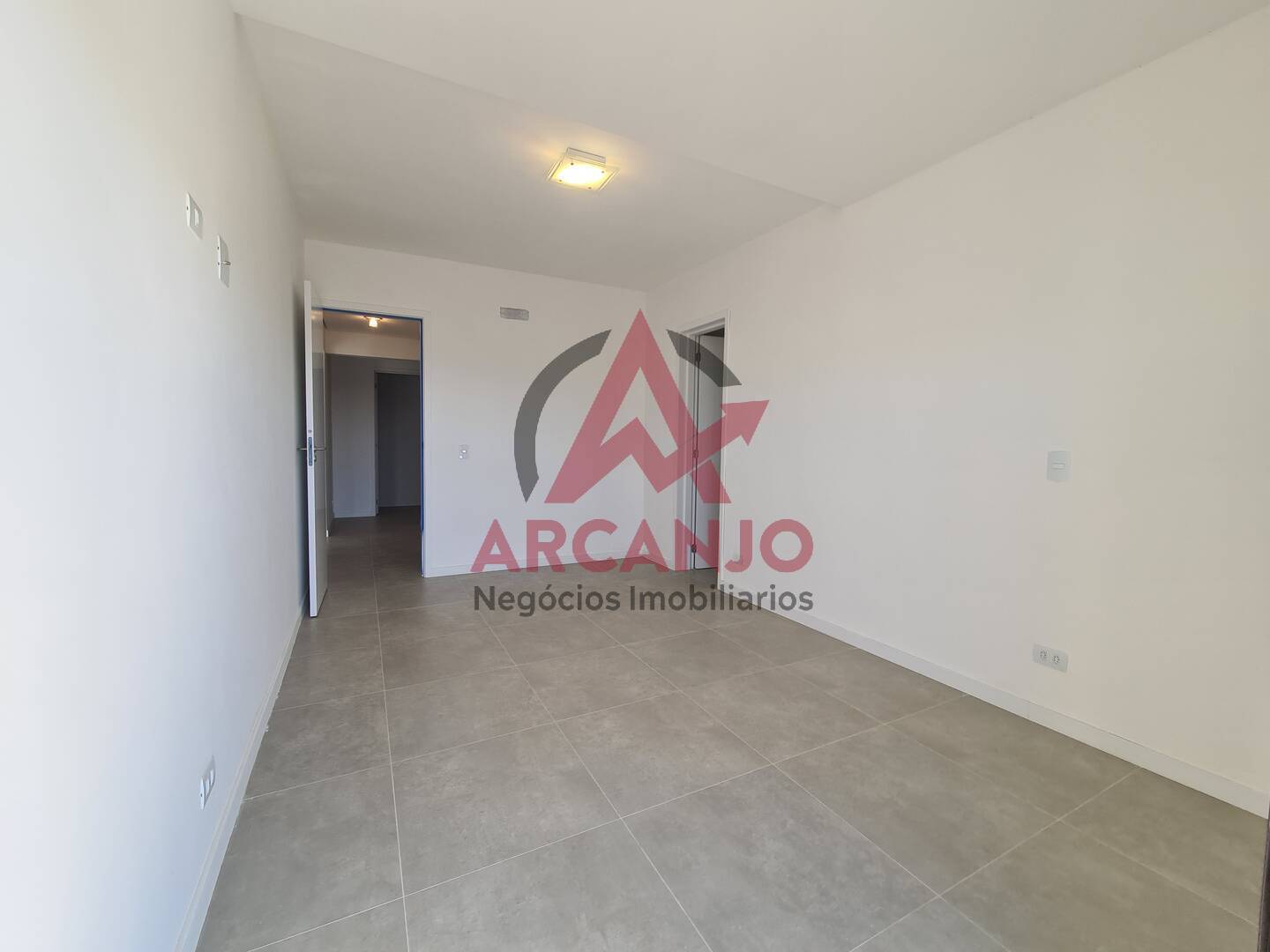 Apartamento para alugar com 3 quartos, 111m² - Foto 13