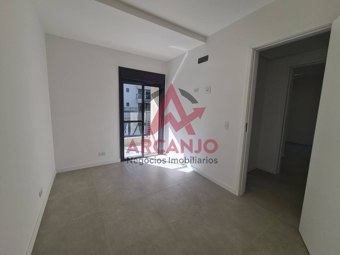 Apartamento para alugar com 2 quartos, 77m² - Foto 7