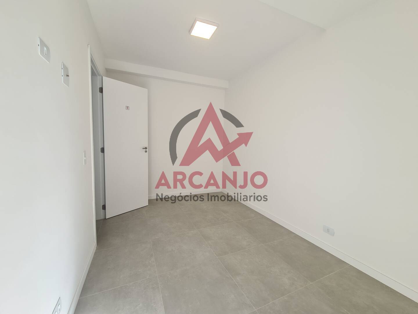 Apartamento para alugar com 2 quartos, 77m² - Foto 8