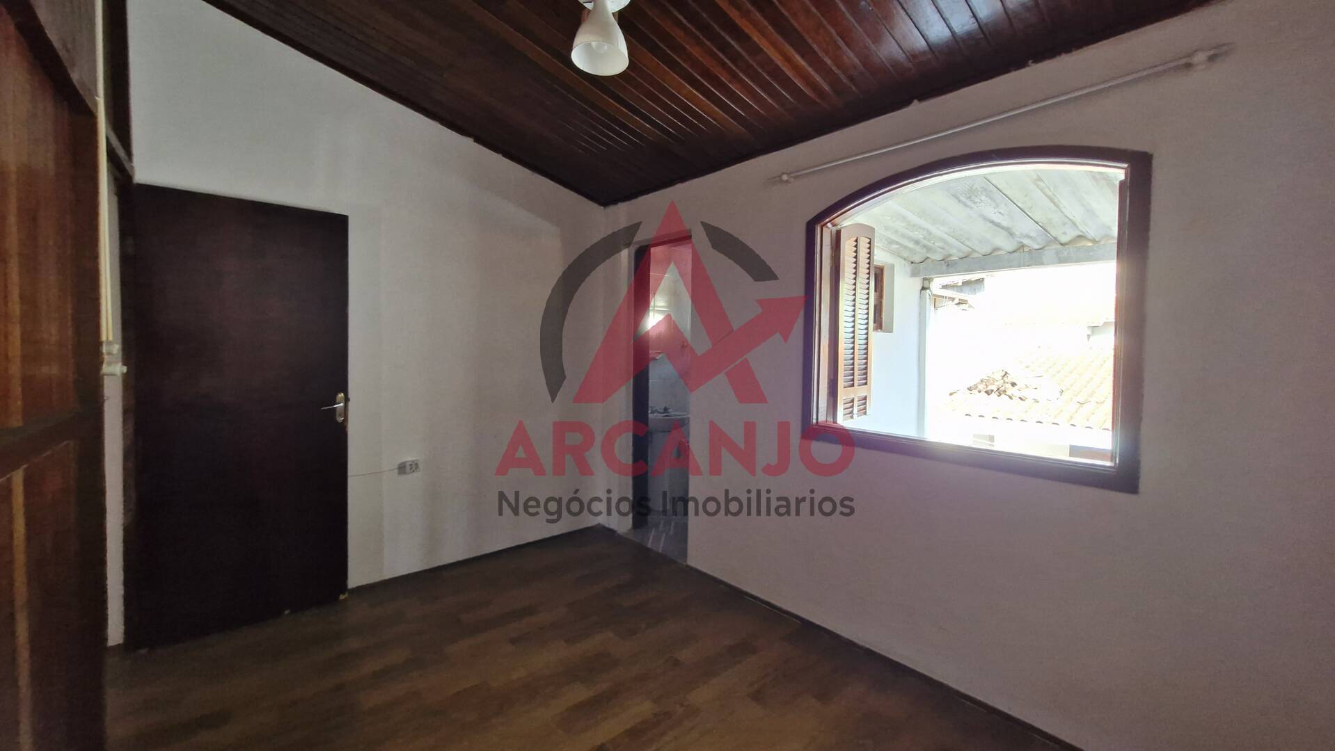 Casa à venda com 2 quartos, 80m² - Foto 11