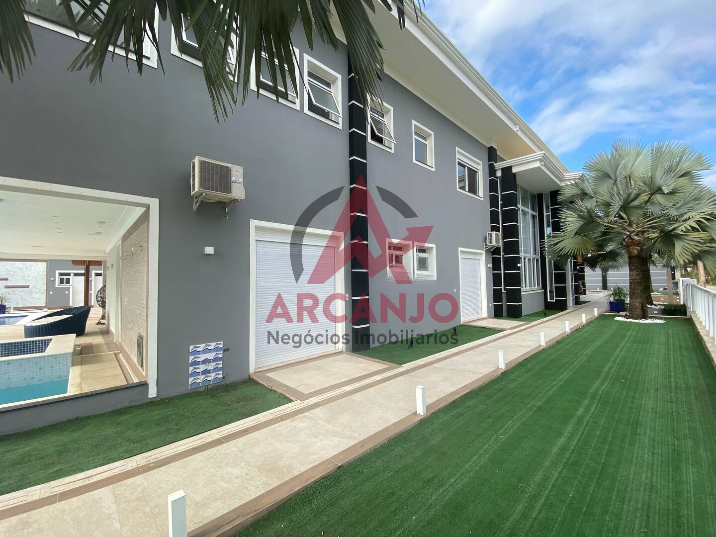 Casa à venda com 6 quartos, 1500m² - Foto 15