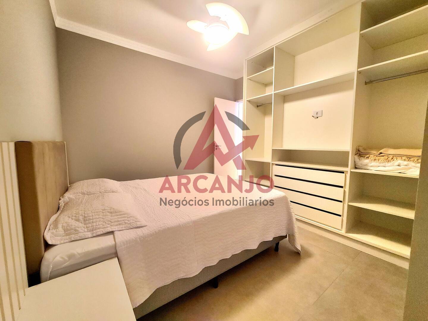 Apartamento à venda com 1 quarto, 47m² - Foto 10