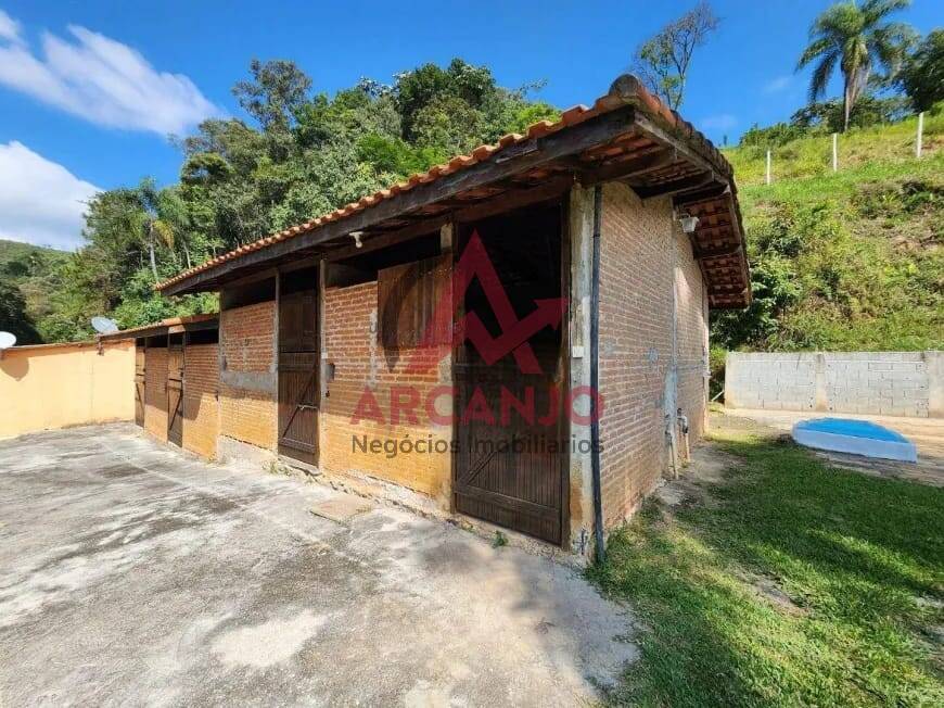 Fazenda à venda com 3 quartos, 250m² - Foto 17