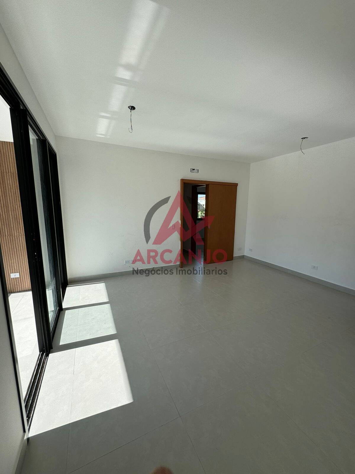 Apartamento à venda com 2 quartos, 70m² - Foto 5