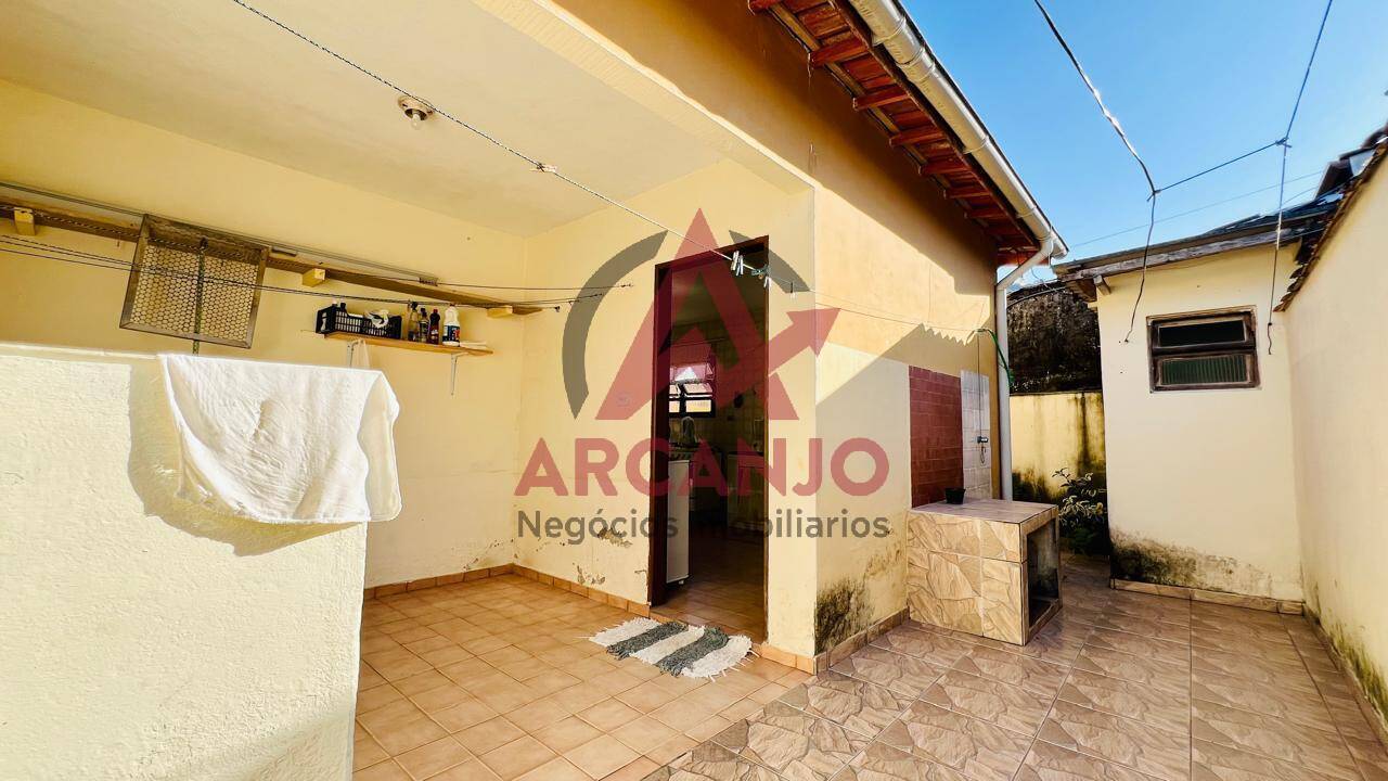 Casa à venda com 2 quartos, 143m² - Foto 14