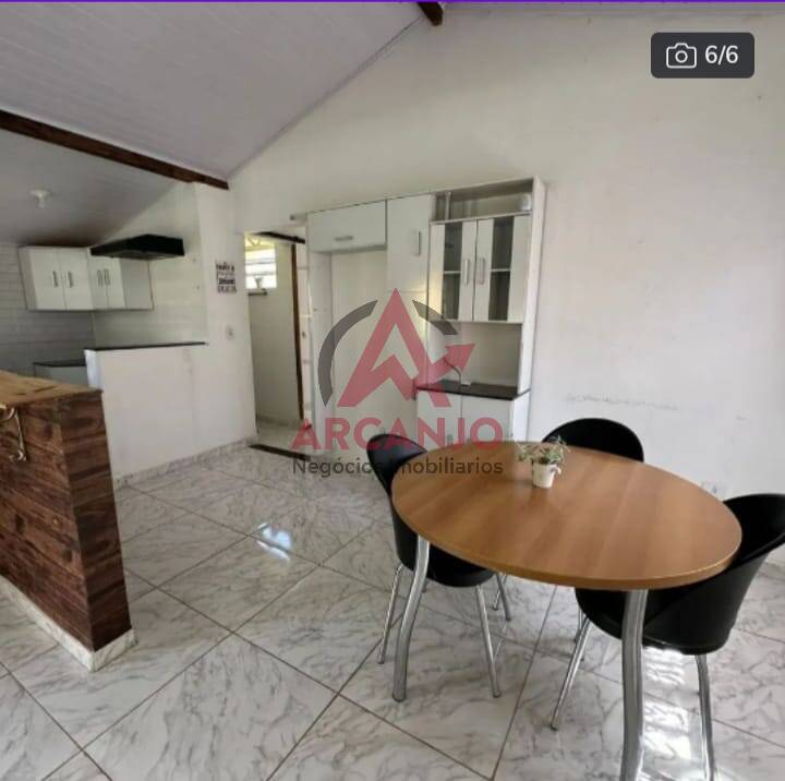 Casa à venda com 3 quartos, 640m² - Foto 2