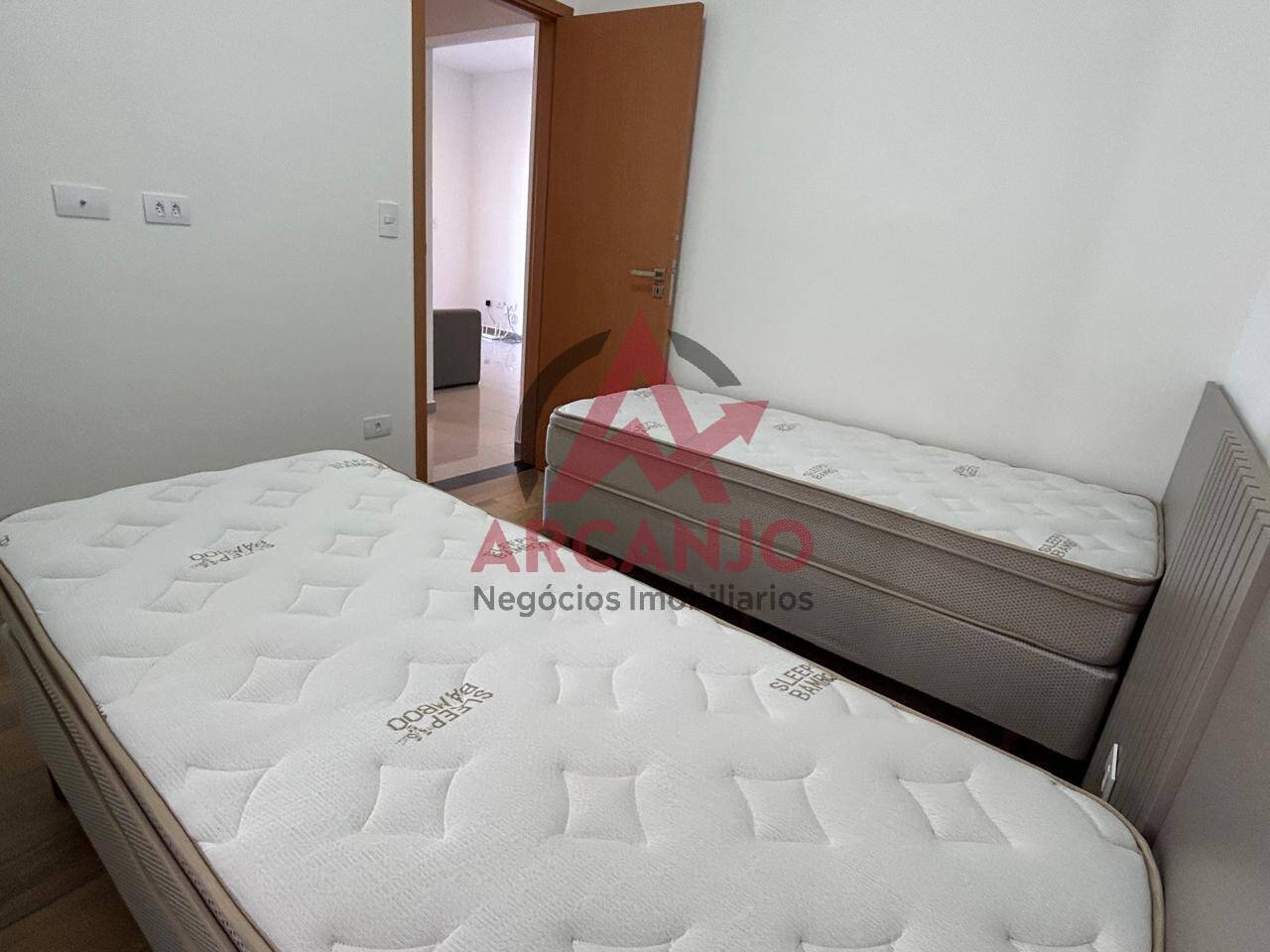 Apartamento à venda com 2 quartos, 75m² - Foto 11