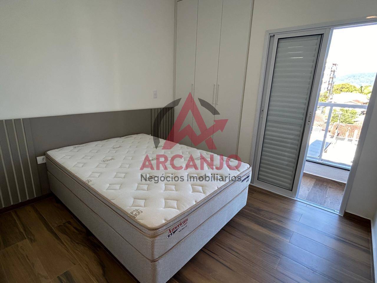 Apartamento à venda com 2 quartos, 75m² - Foto 10