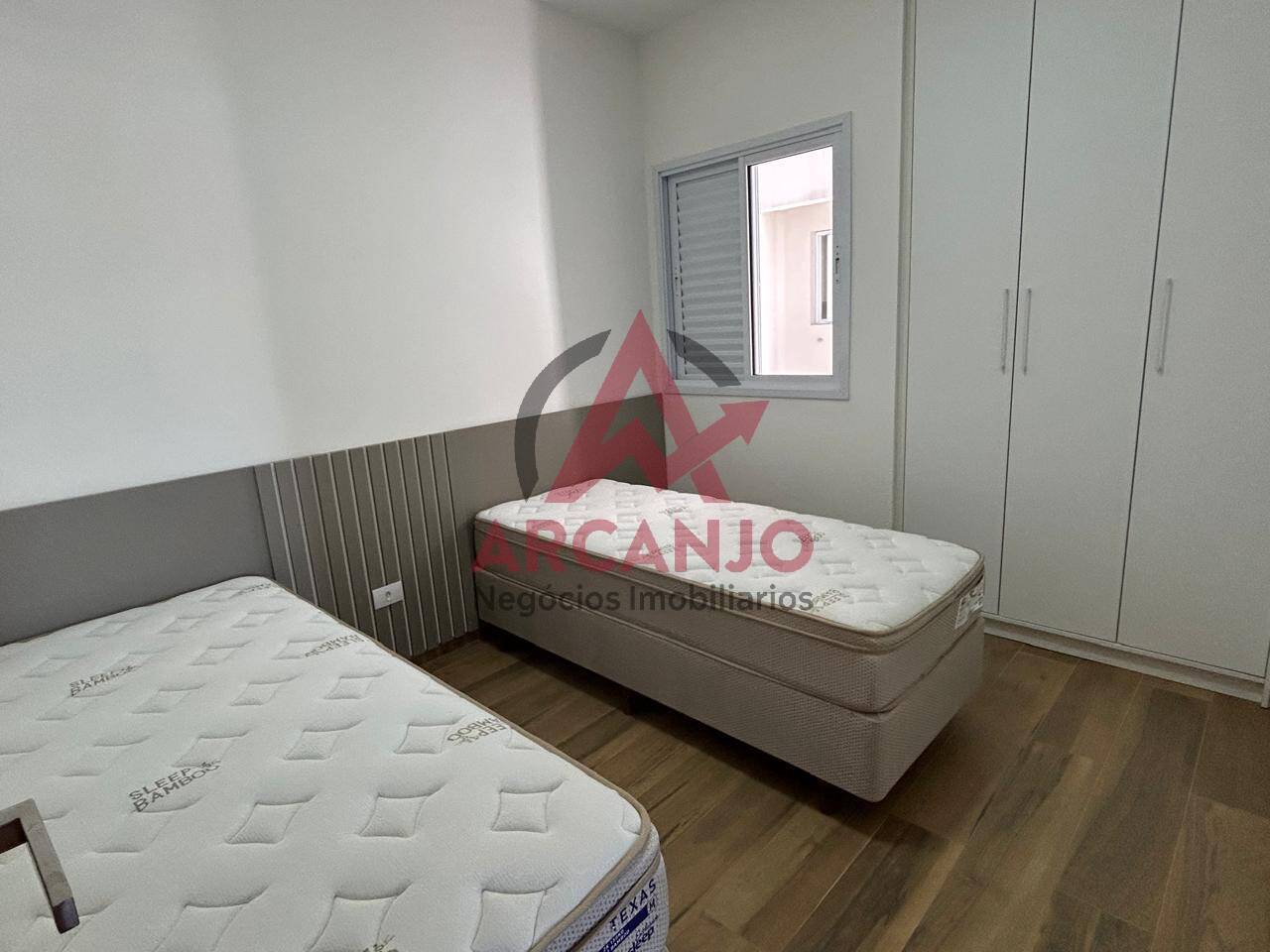 Apartamento à venda com 2 quartos, 75m² - Foto 17