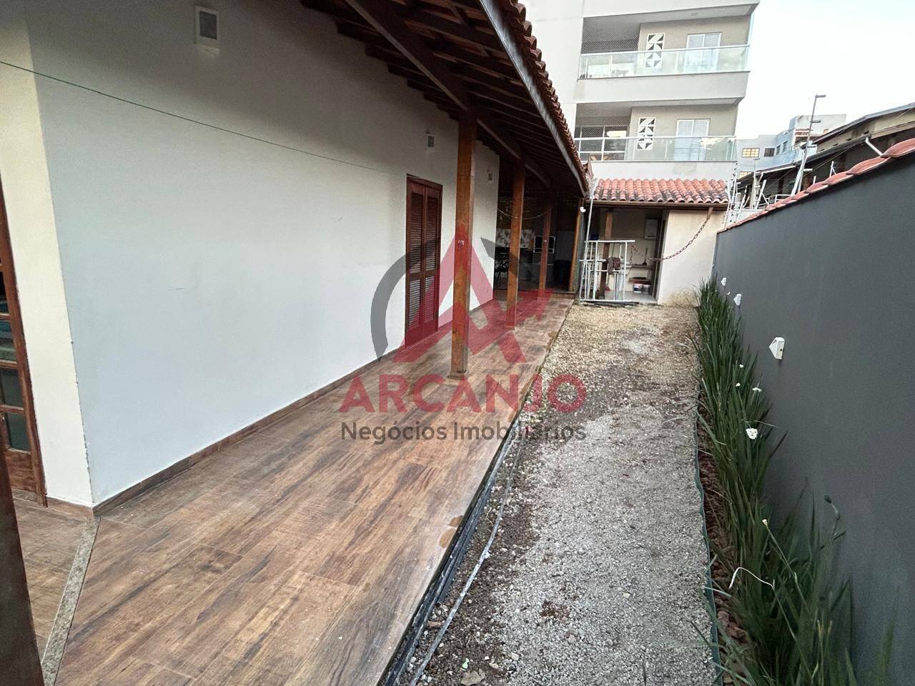 Casa à venda com 5 quartos, 417m² - Foto 9