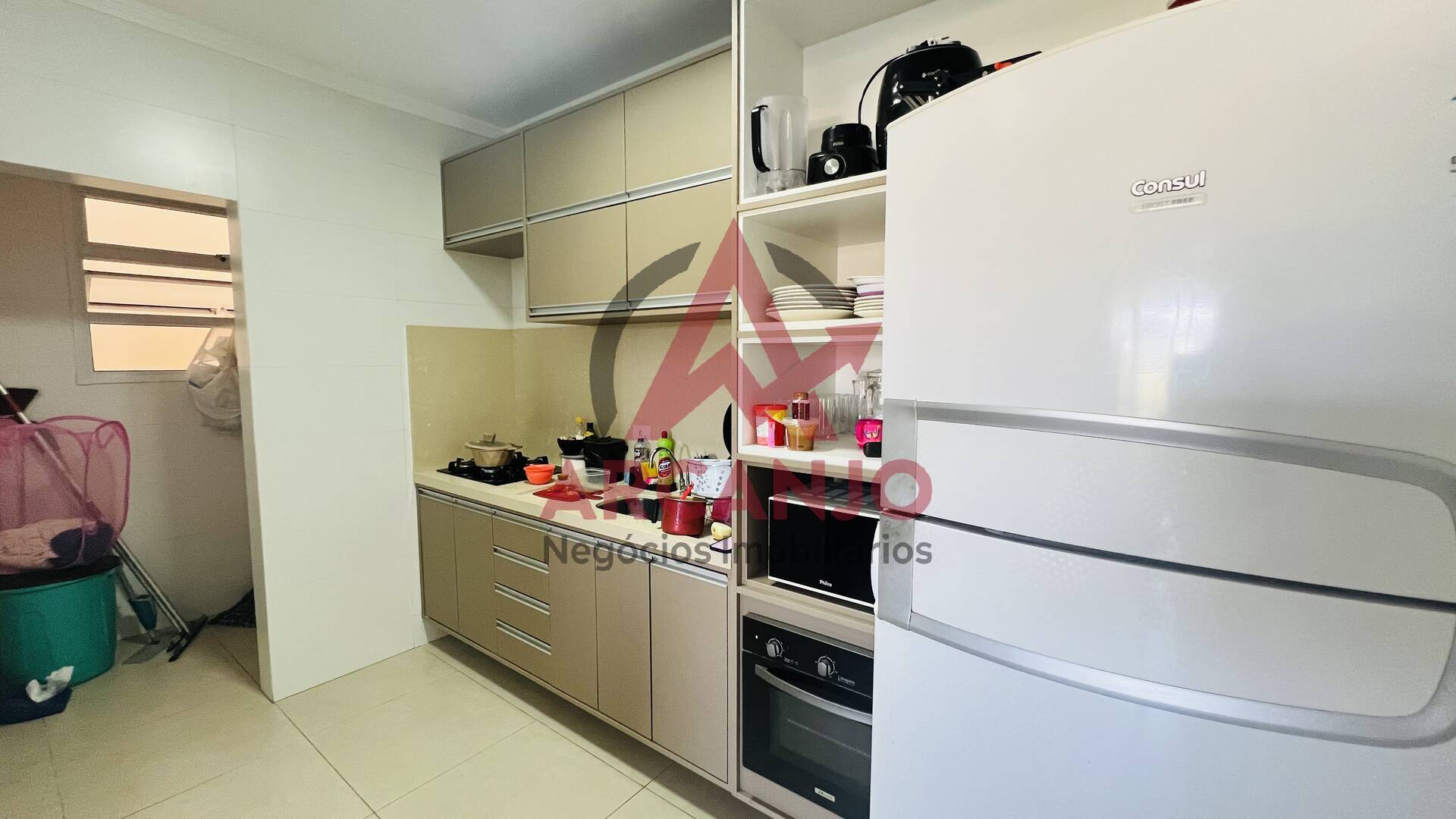 Apartamento para alugar com 2 quartos, 70m² - Foto 4