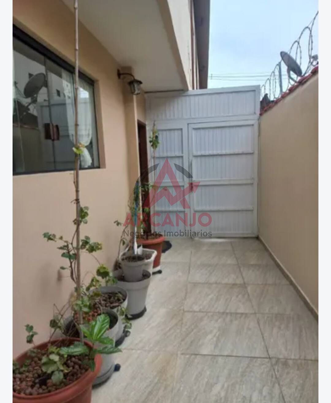 Apartamento à venda com 2 quartos, 68m² - Foto 4