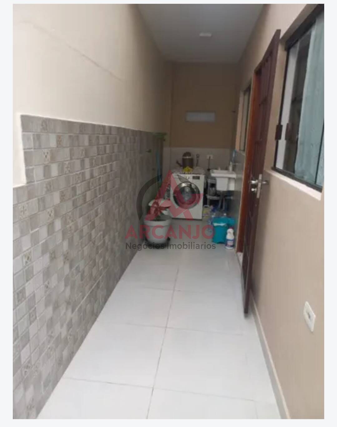 Apartamento à venda com 2 quartos, 68m² - Foto 3