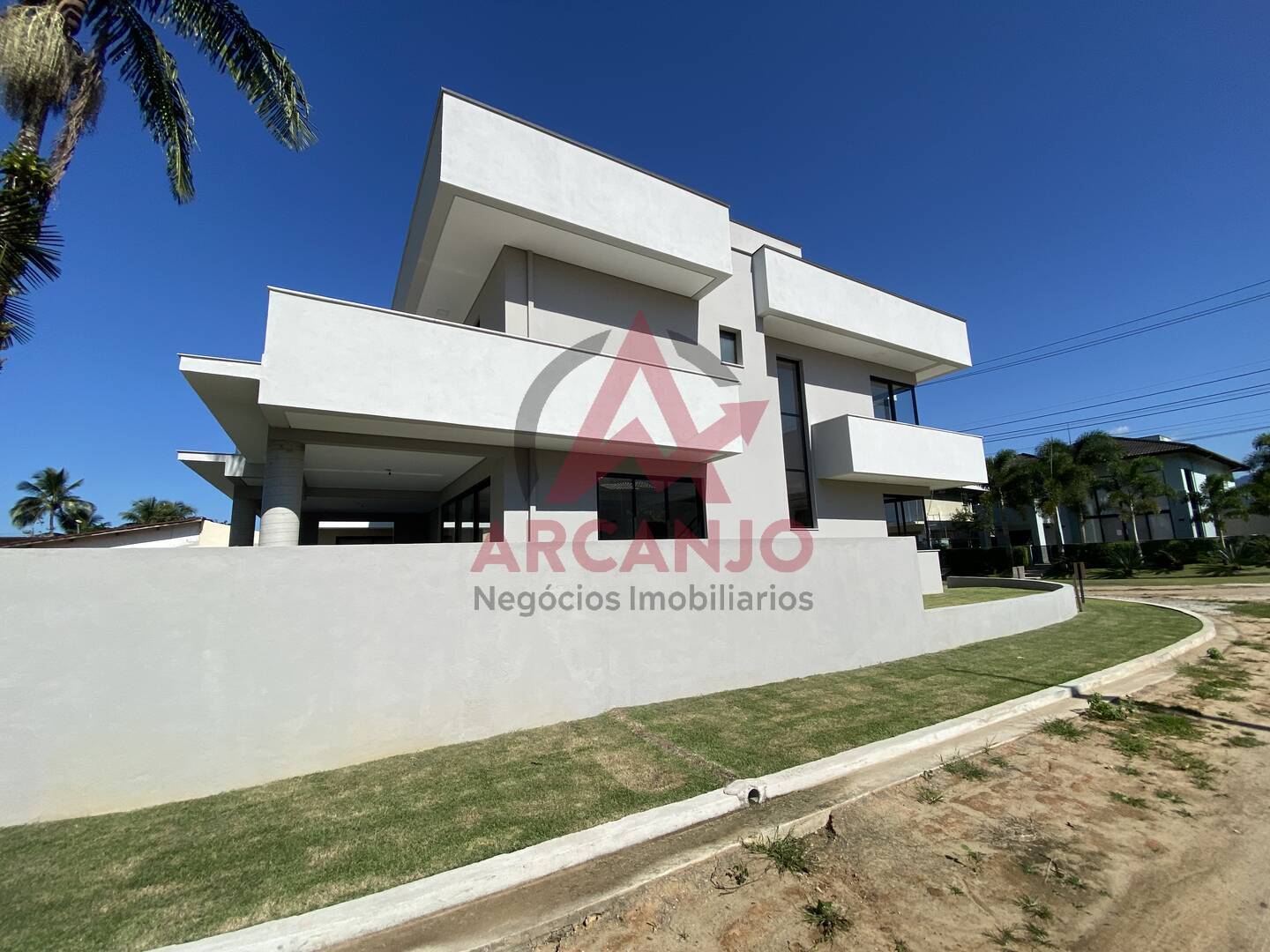 Casa à venda com 4 quartos, 270m² - Foto 4