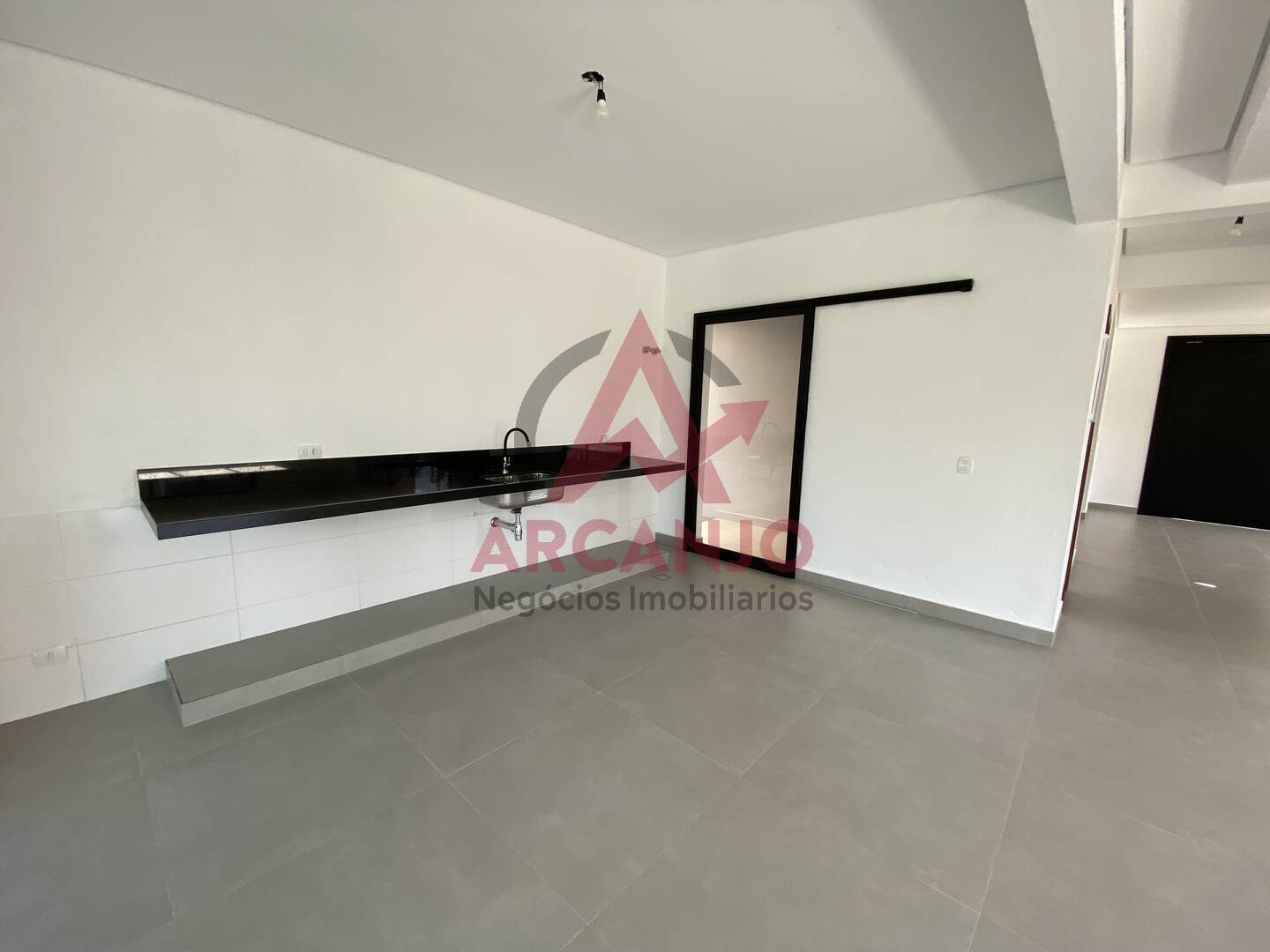 Casa à venda com 4 quartos, 270m² - Foto 15