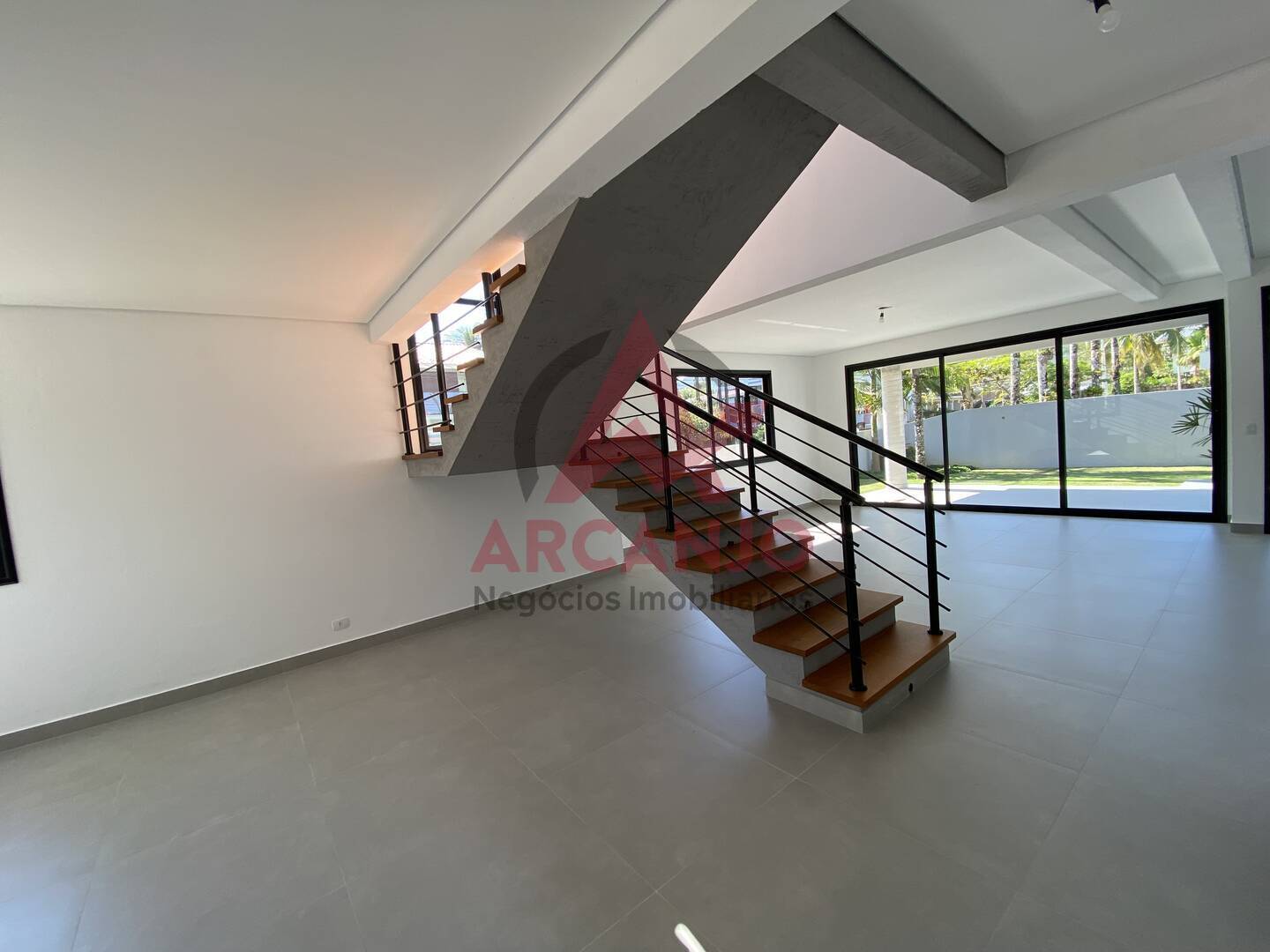 Casa à venda com 4 quartos, 270m² - Foto 8