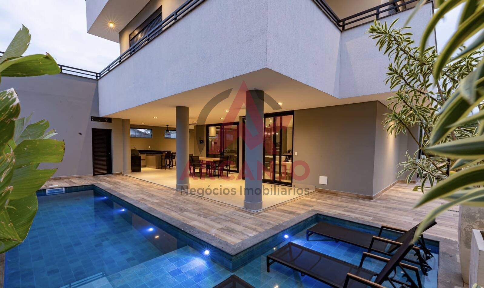 Casa à venda com 5 quartos, 375m² - Foto 11