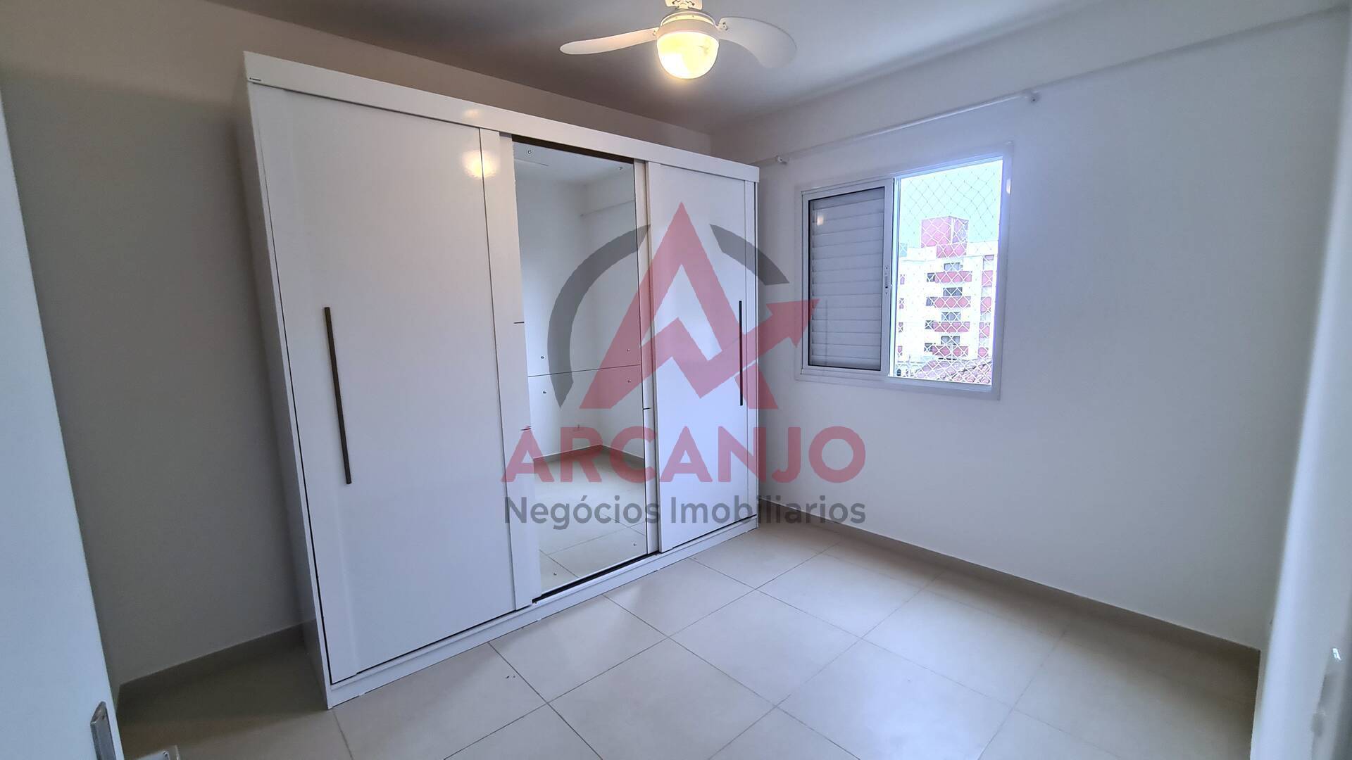 Apartamento para alugar com 2 quartos, 60m² - Foto 5