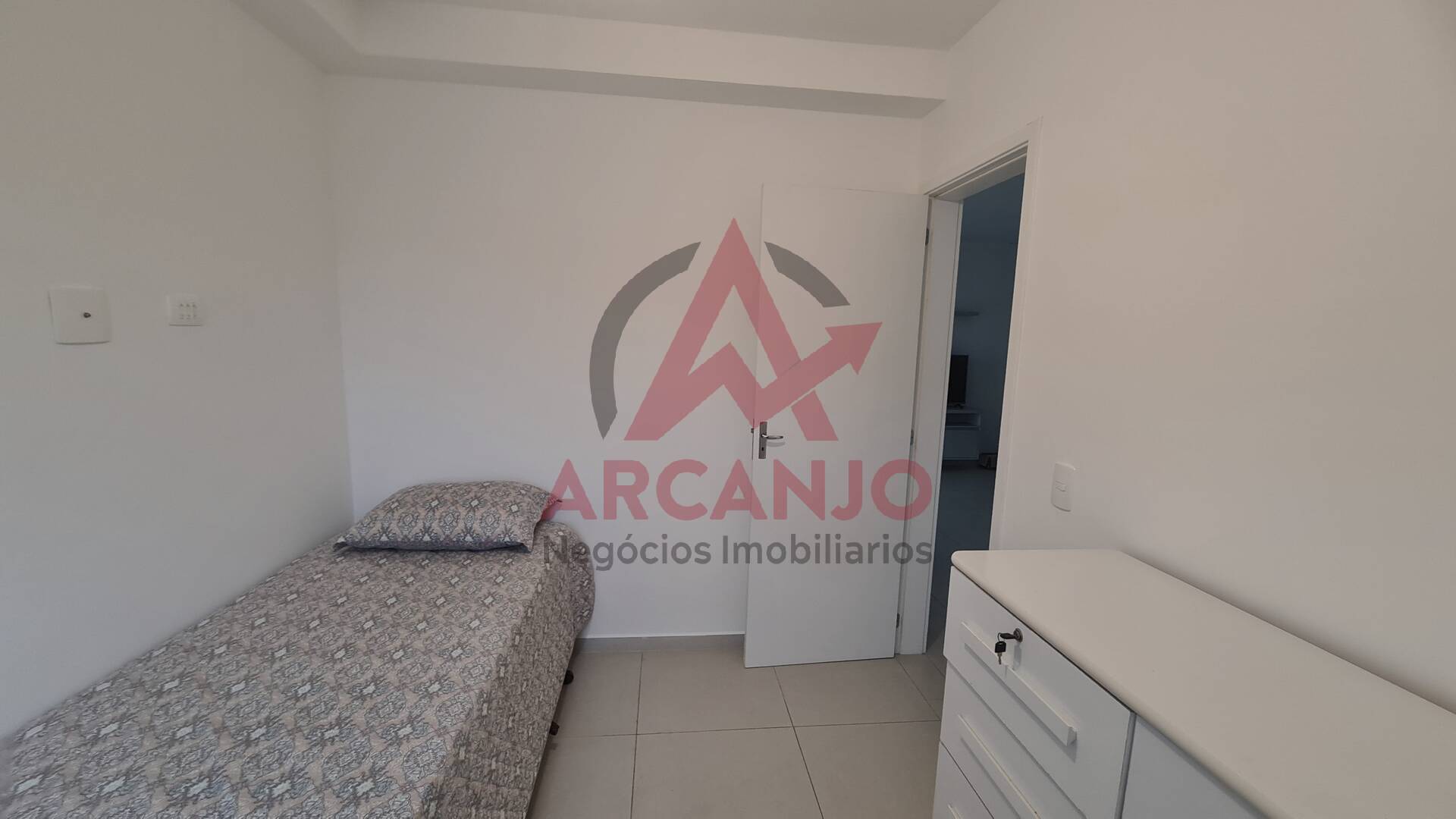 Apartamento para alugar com 2 quartos, 60m² - Foto 7