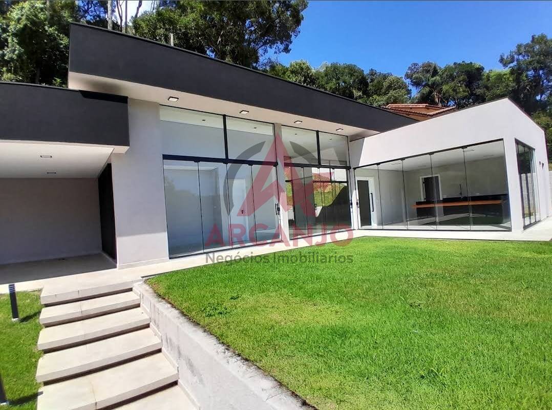 Casa à venda com 3 quartos, 350m² - Foto 1