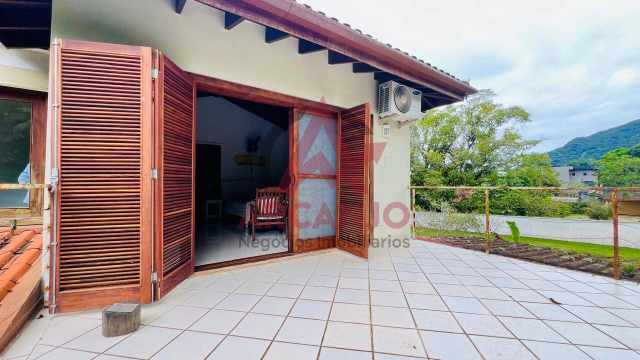 Casa à venda com 5 quartos, 360m² - Foto 7