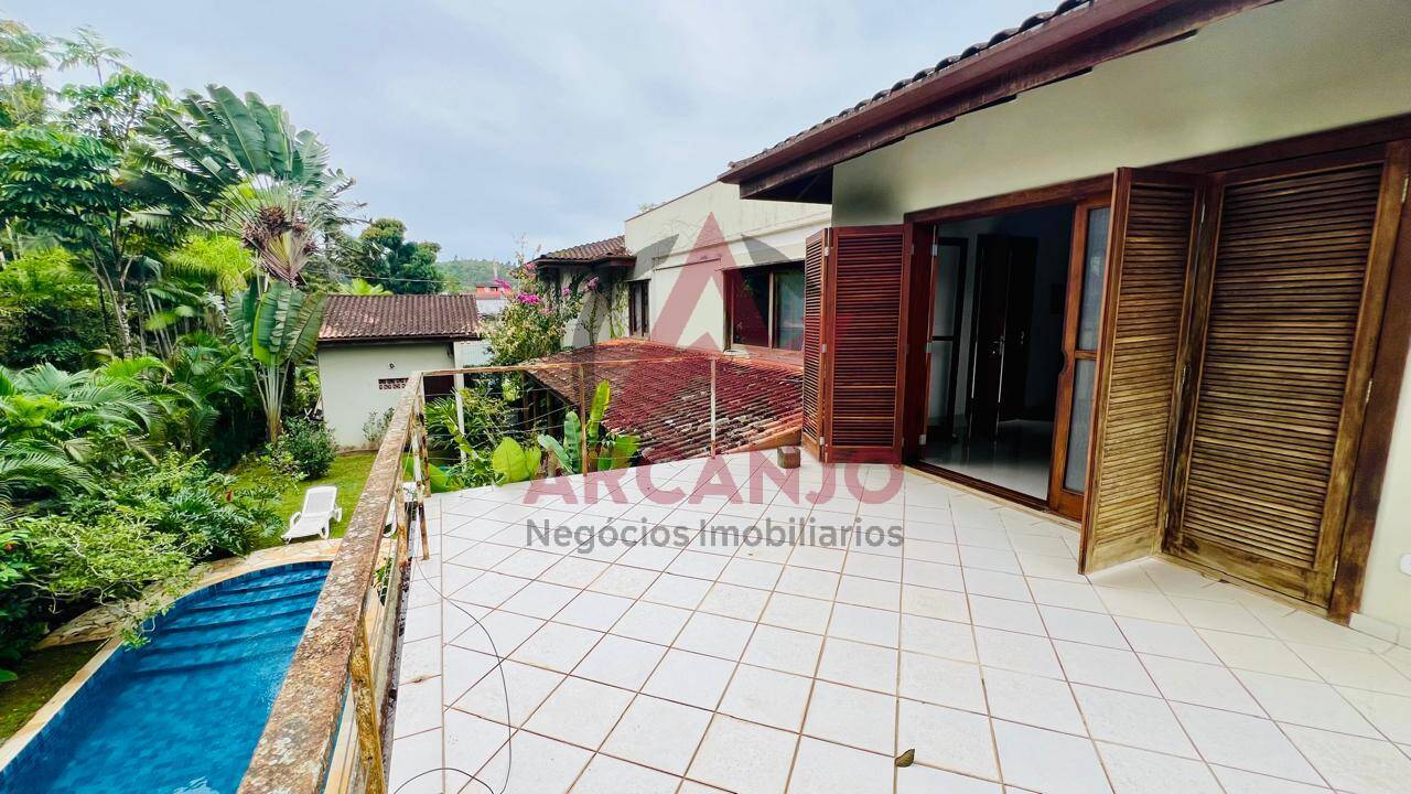 Casa à venda com 5 quartos, 360m² - Foto 34