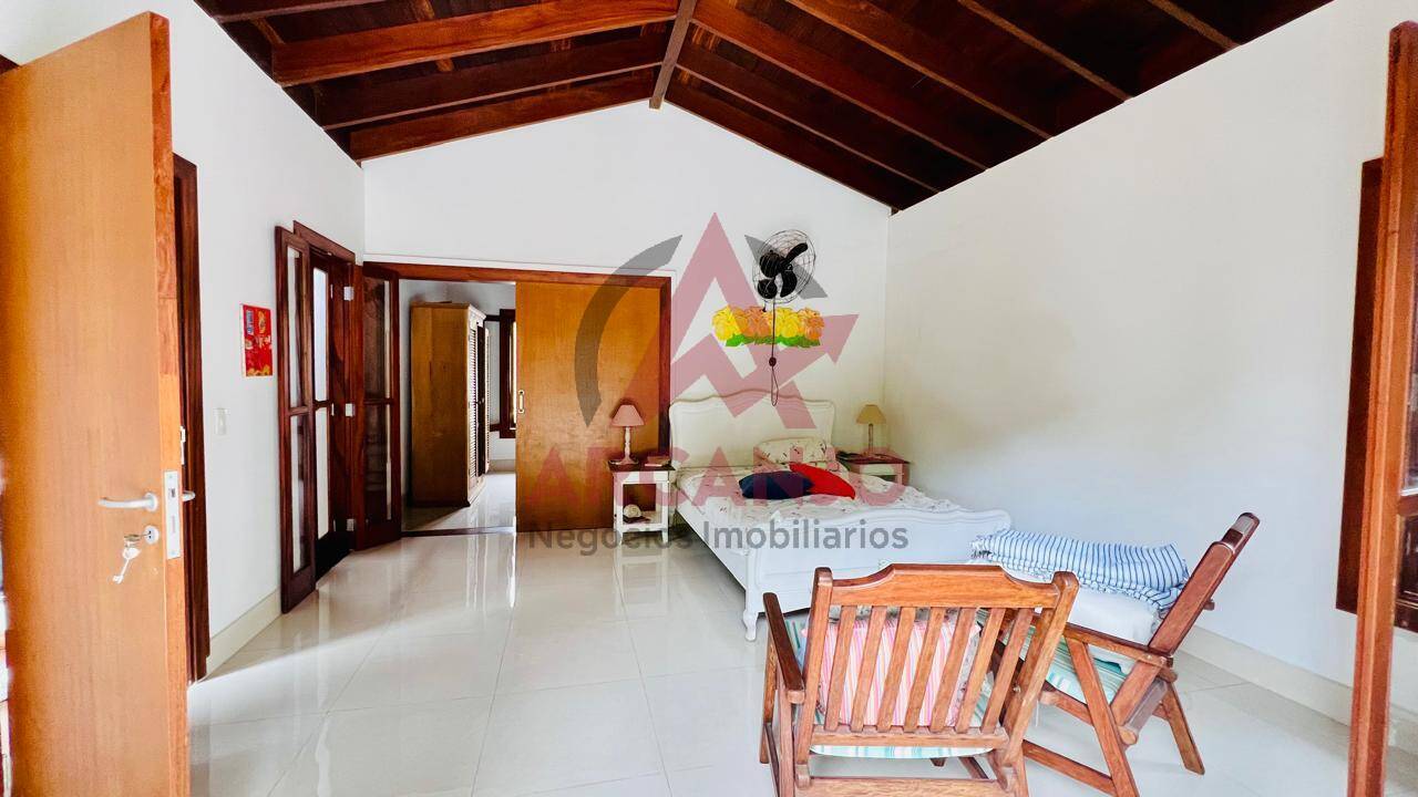 Casa à venda com 5 quartos, 360m² - Foto 47