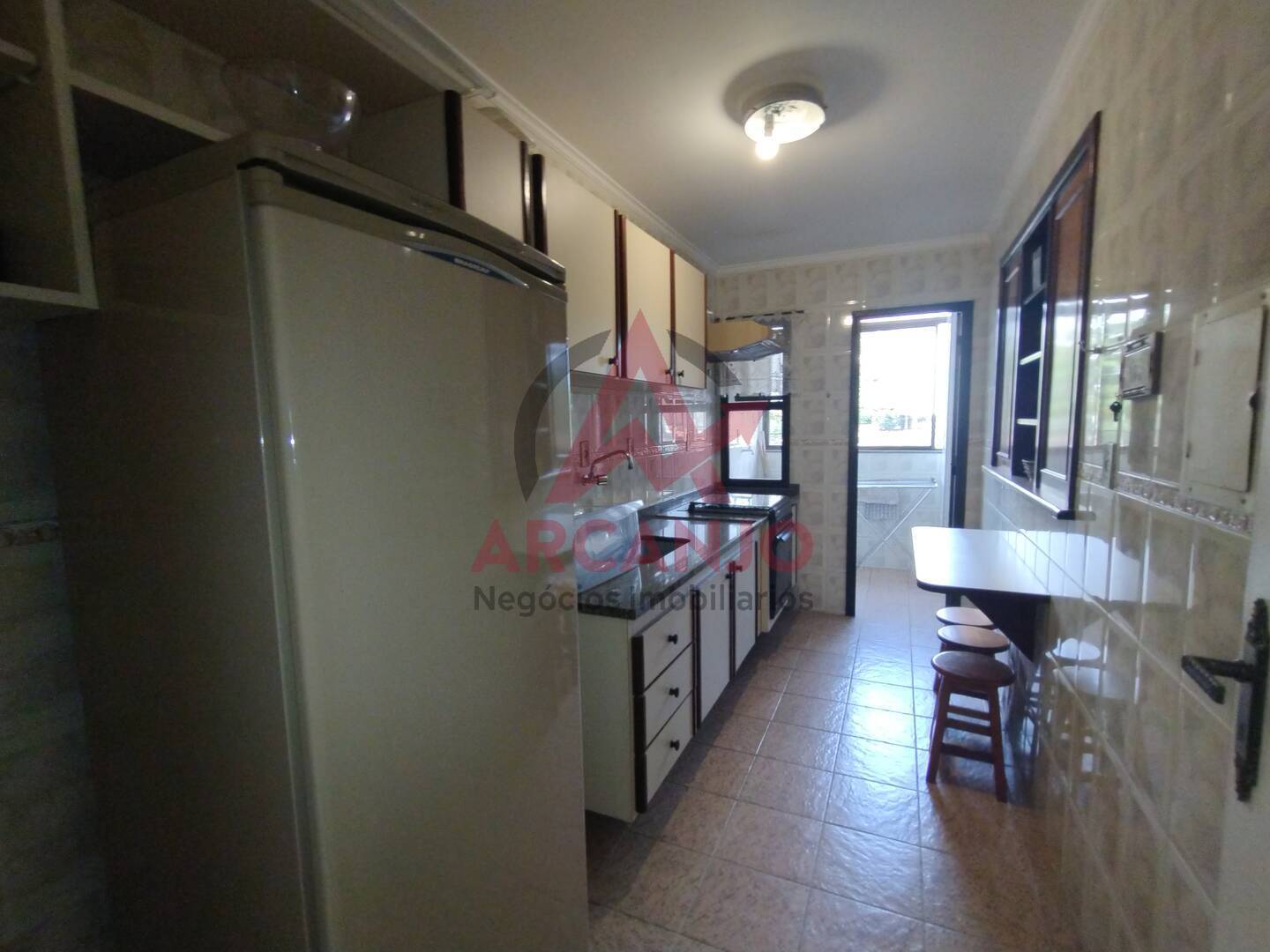 Apartamento para alugar com 2 quartos, 85m² - Foto 8