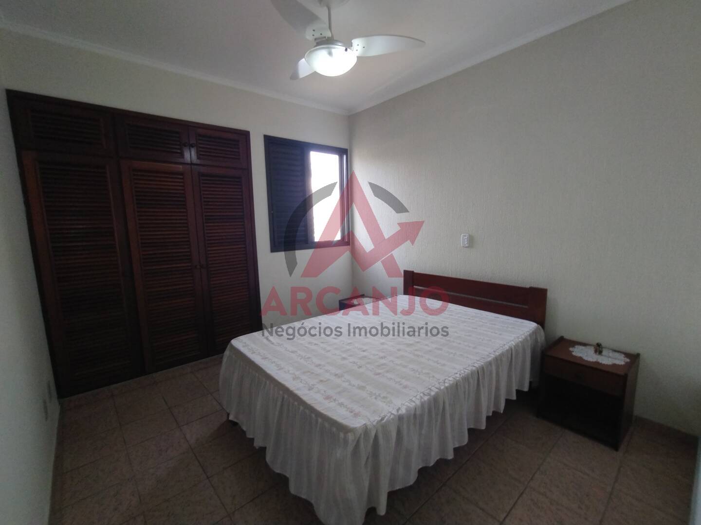 Apartamento para alugar com 2 quartos, 85m² - Foto 15