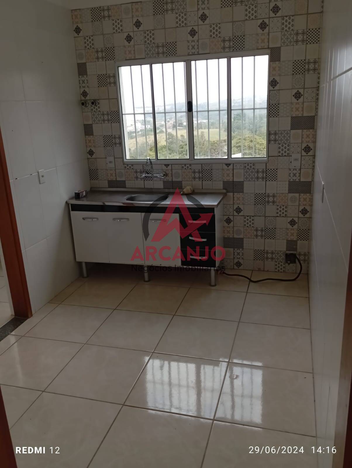 Apartamento à venda com 2 quartos, 60m² - Foto 3