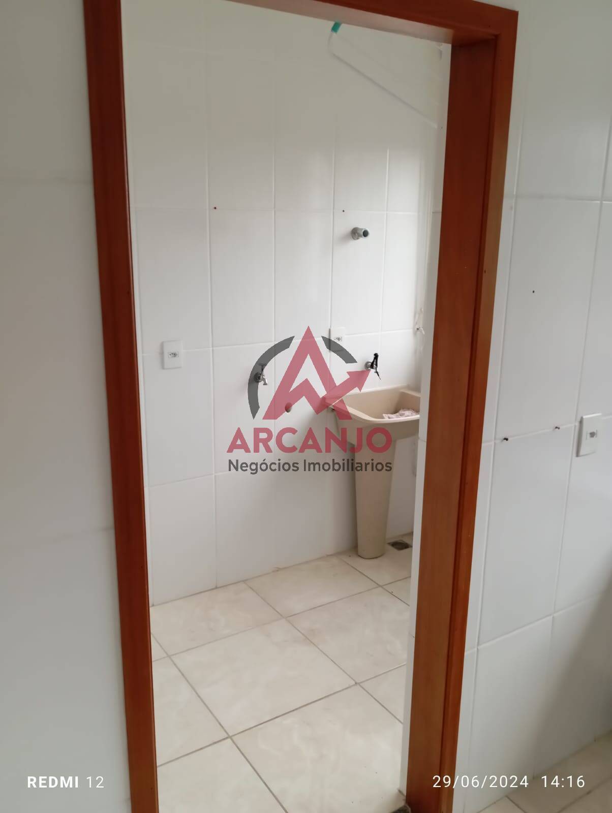 Apartamento à venda com 2 quartos, 60m² - Foto 4