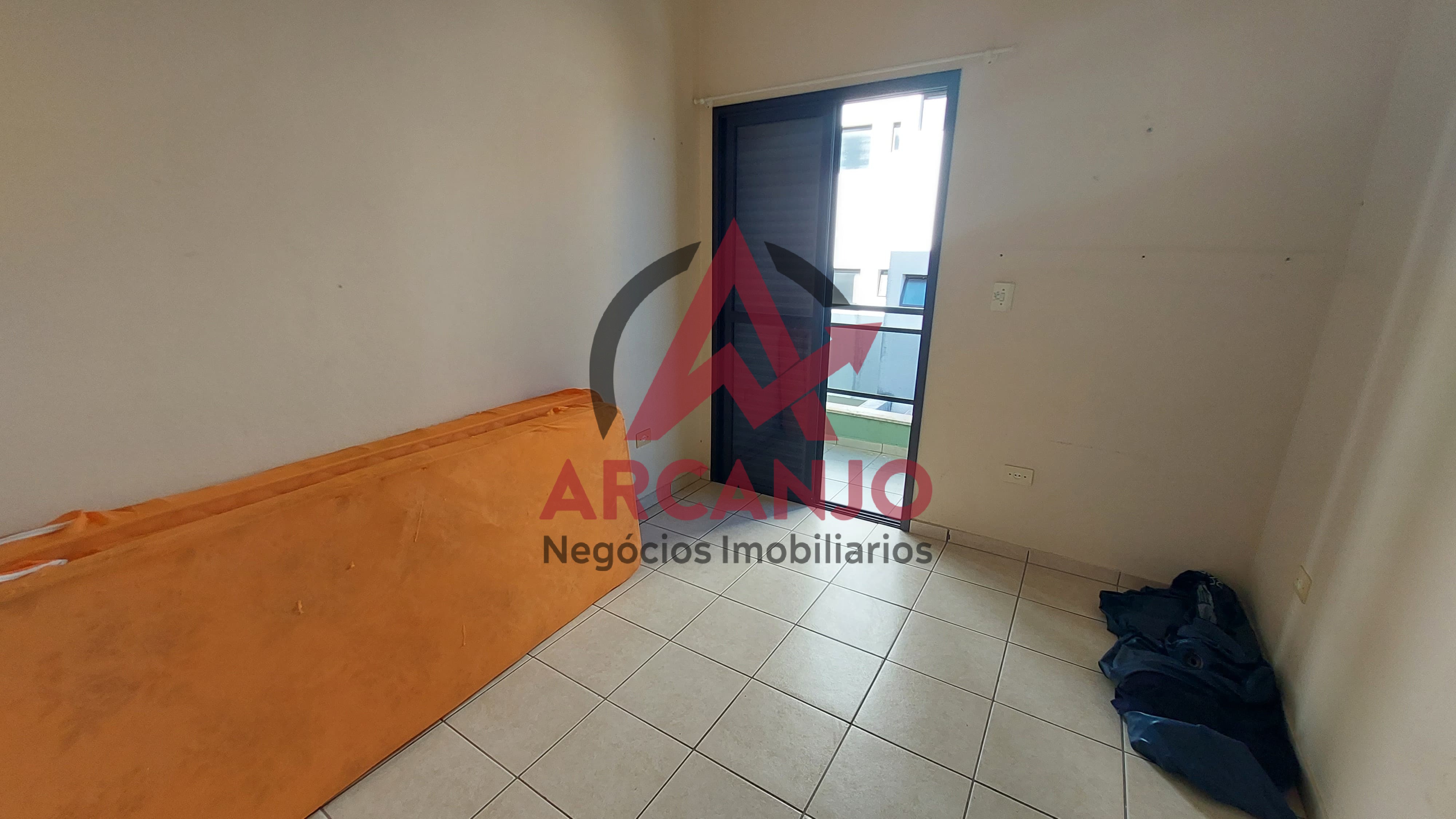 Apartamento à venda com 3 quartos, 125m² - Foto 11