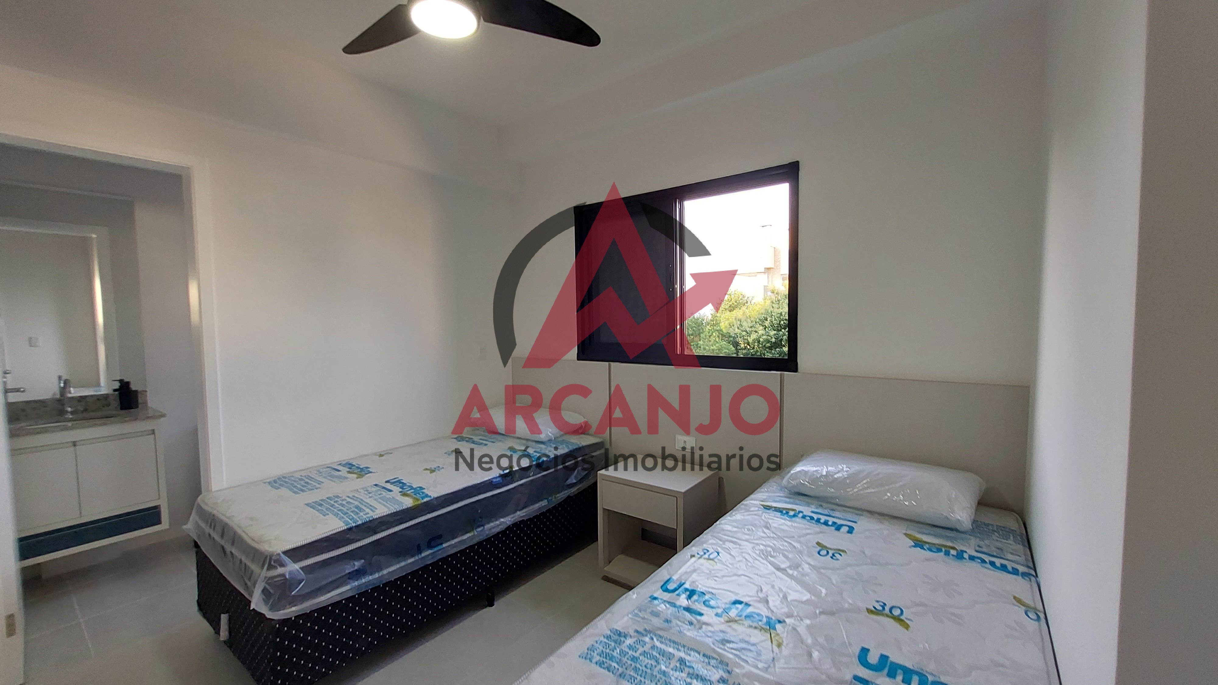 Apartamento à venda com 2 quartos, 70m² - Foto 11