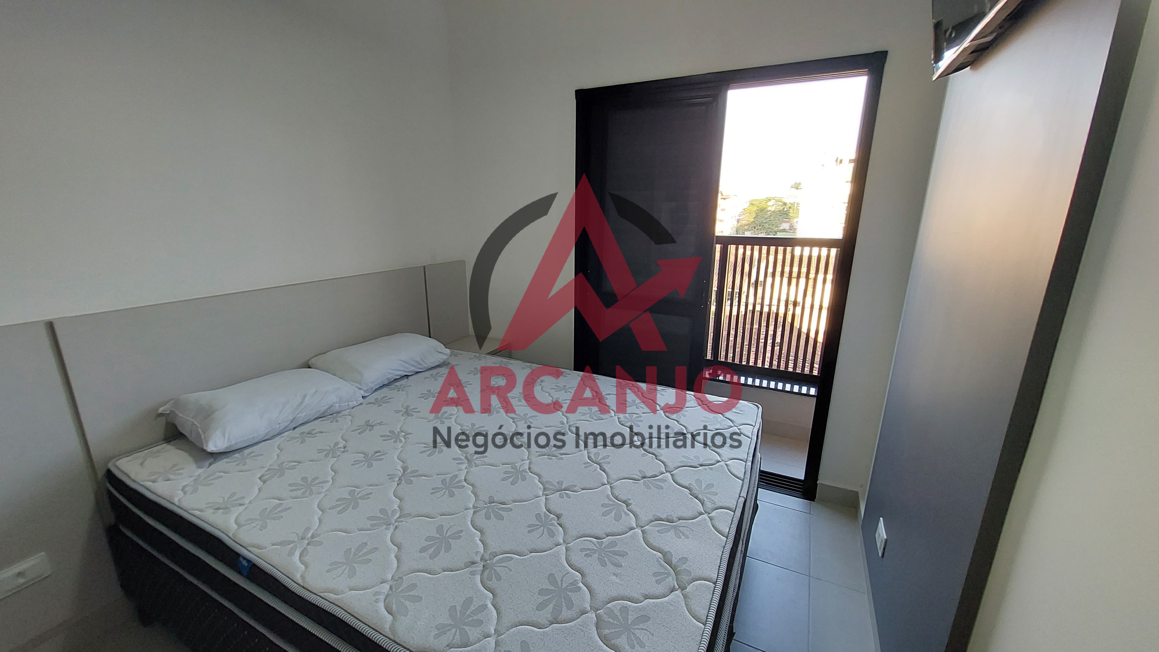 Apartamento à venda com 2 quartos, 70m² - Foto 13