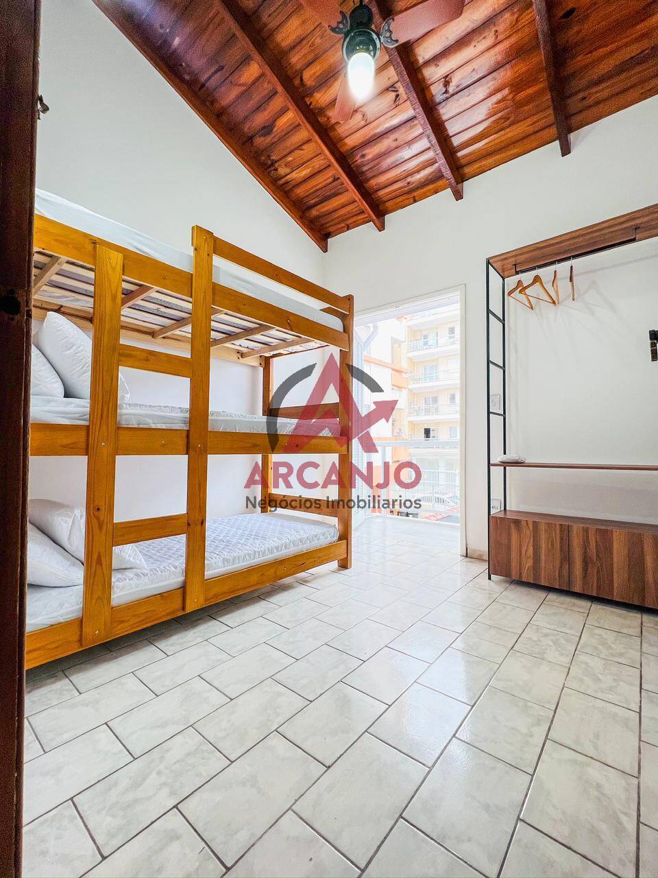 Casa à venda com 2 quartos, 130m² - Foto 9