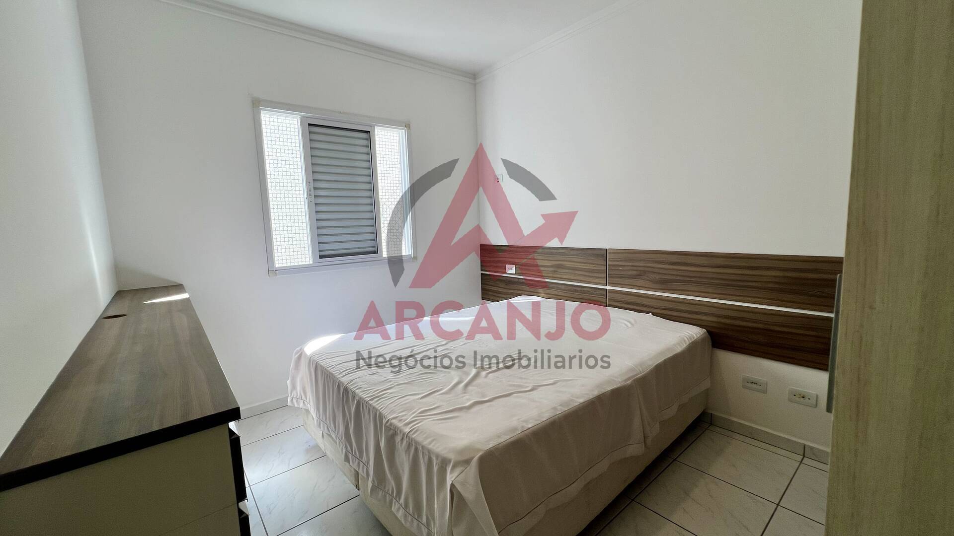 Apartamento para alugar com 2 quartos, 86m² - Foto 13