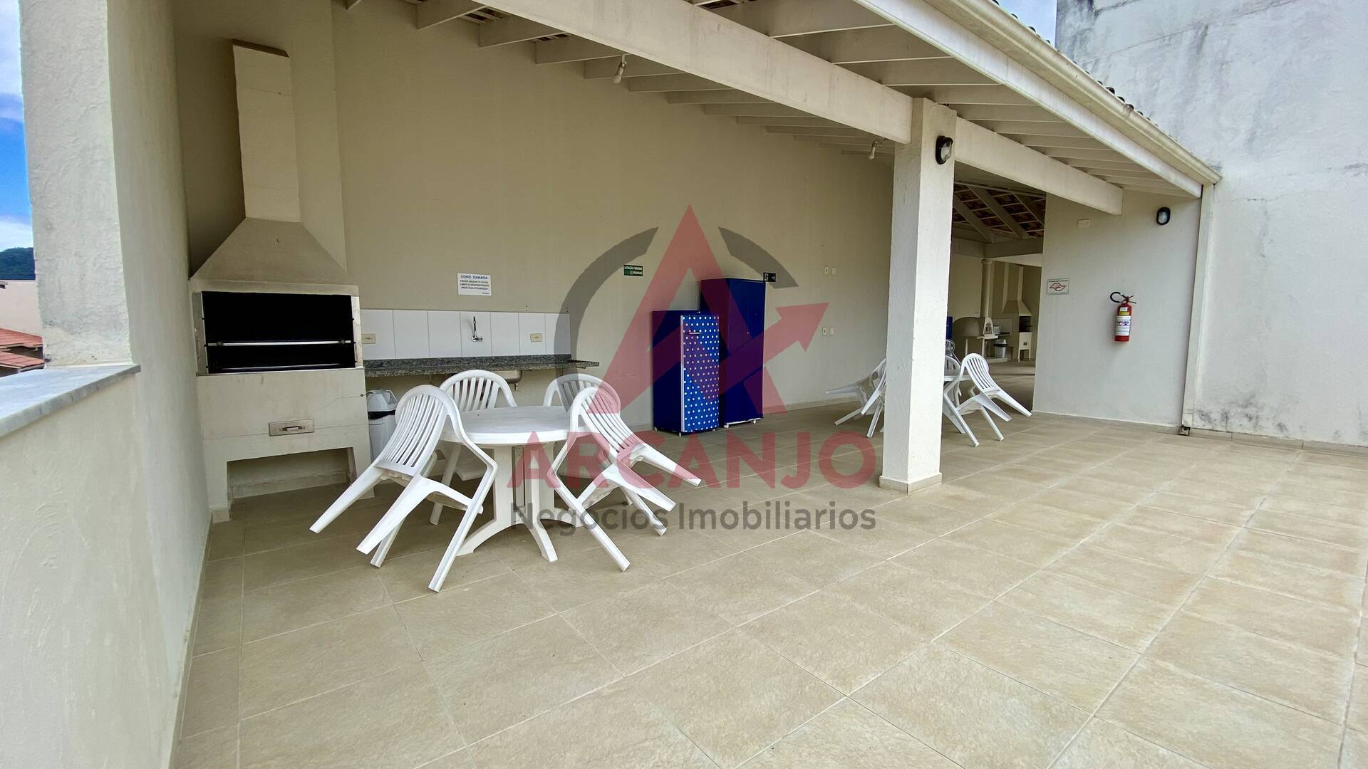 Apartamento para alugar com 2 quartos, 86m² - Foto 23