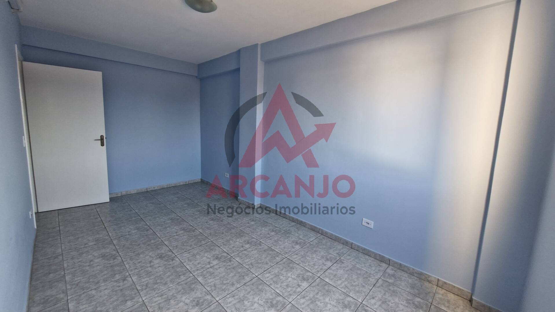 Apartamento para alugar com 2 quartos, 95m² - Foto 2