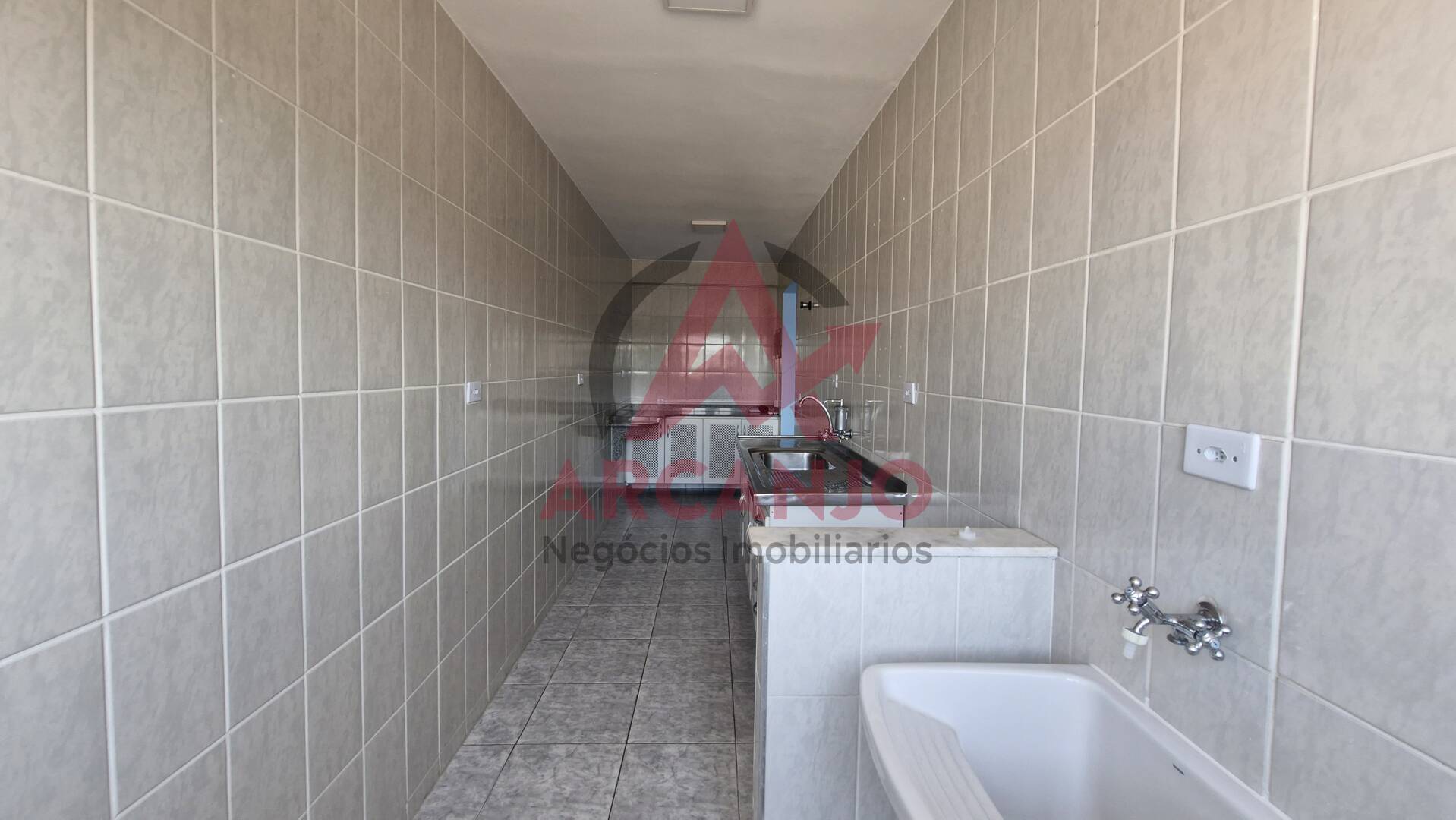 Apartamento para alugar com 2 quartos, 95m² - Foto 21