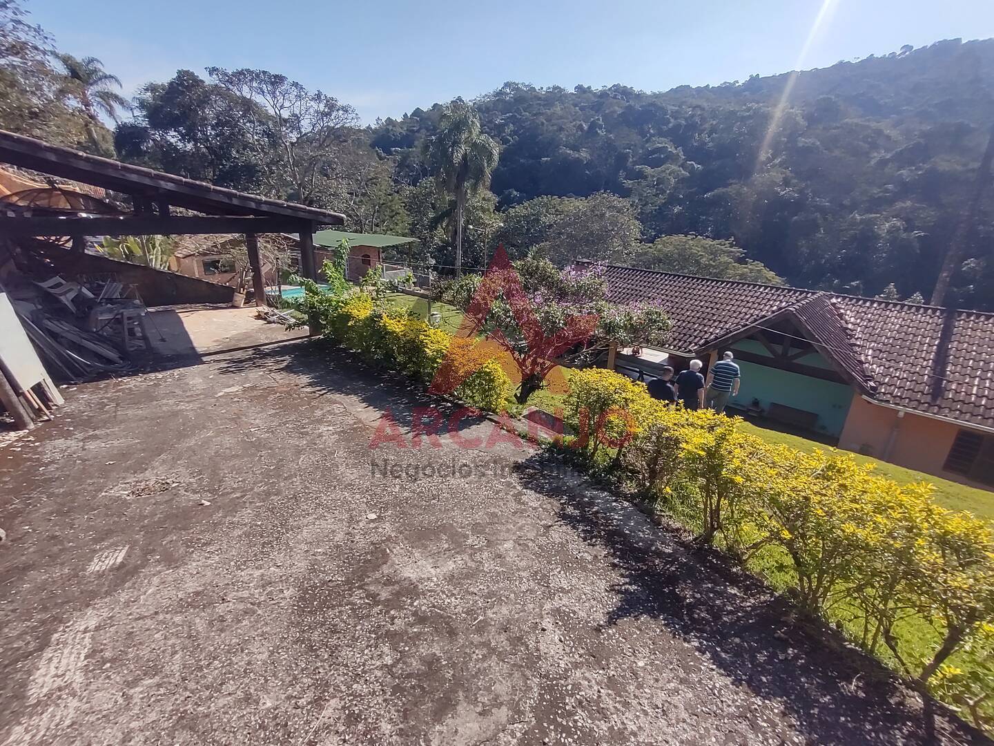 Fazenda à venda com 3 quartos, 160m² - Foto 2