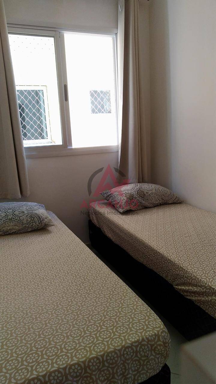 Apartamento à venda com 2 quartos, 72m² - Foto 17