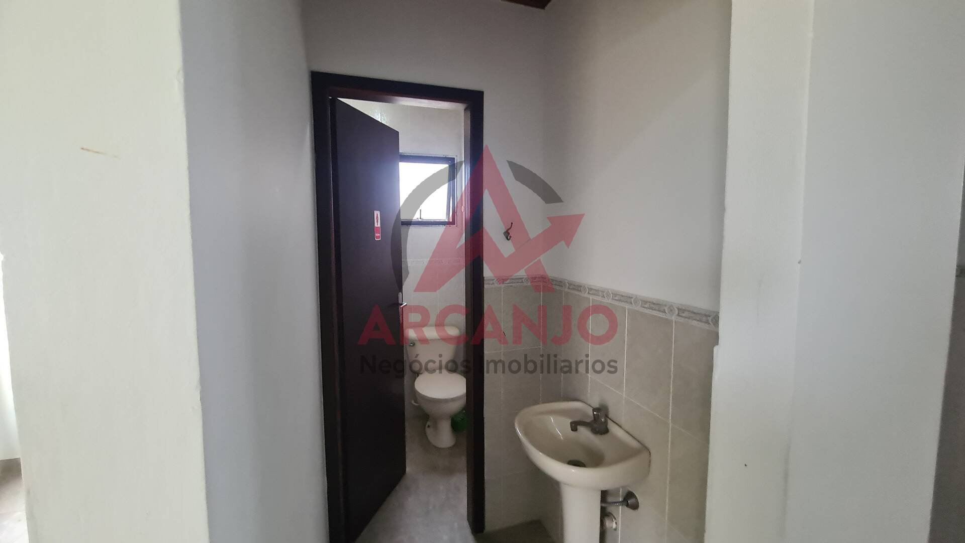 Apartamento para alugar com 2 quartos, 65m² - Foto 9