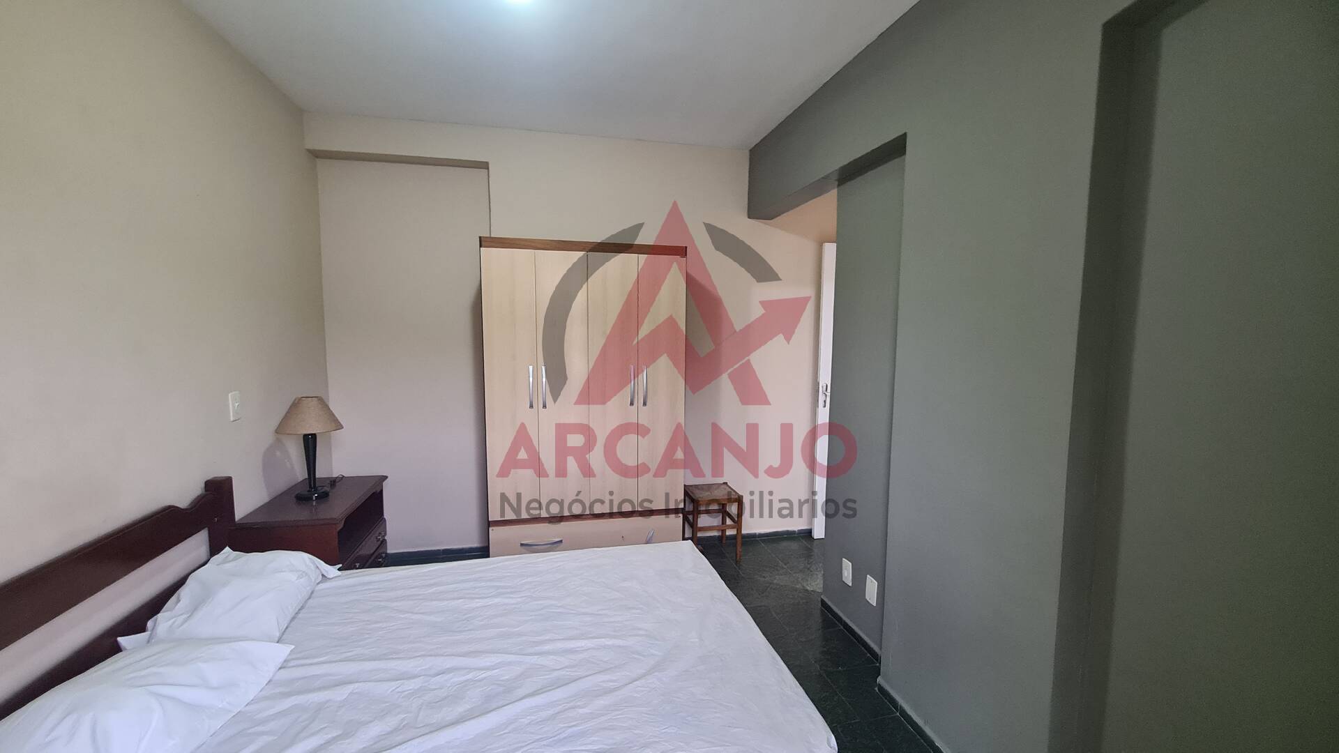 Apartamento para alugar com 2 quartos, 65m² - Foto 17