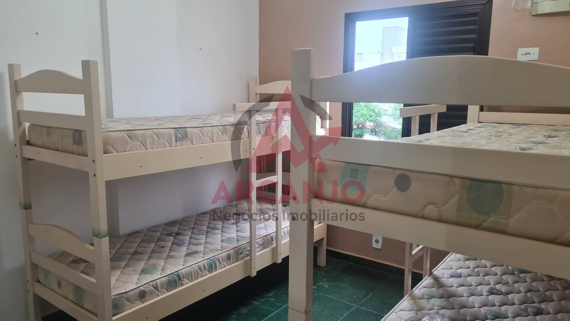 Apartamento para alugar com 2 quartos, 65m² - Foto 16