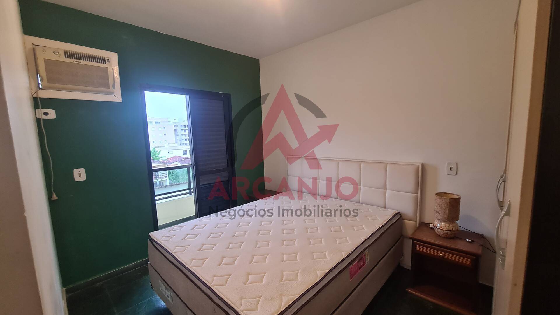 Apartamento para alugar com 2 quartos, 65m² - Foto 20