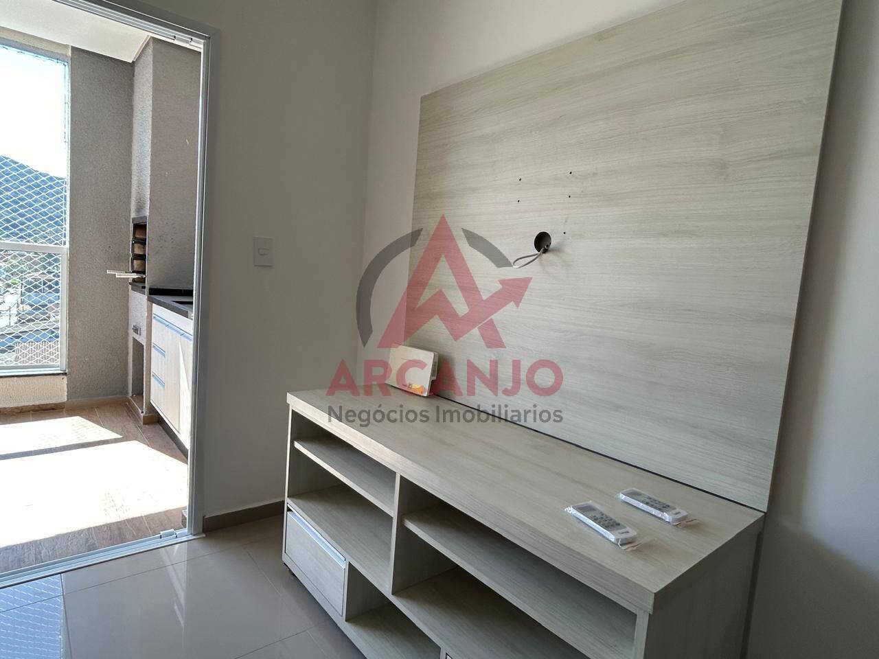 Apartamento à venda com 2 quartos, 75m² - Foto 11