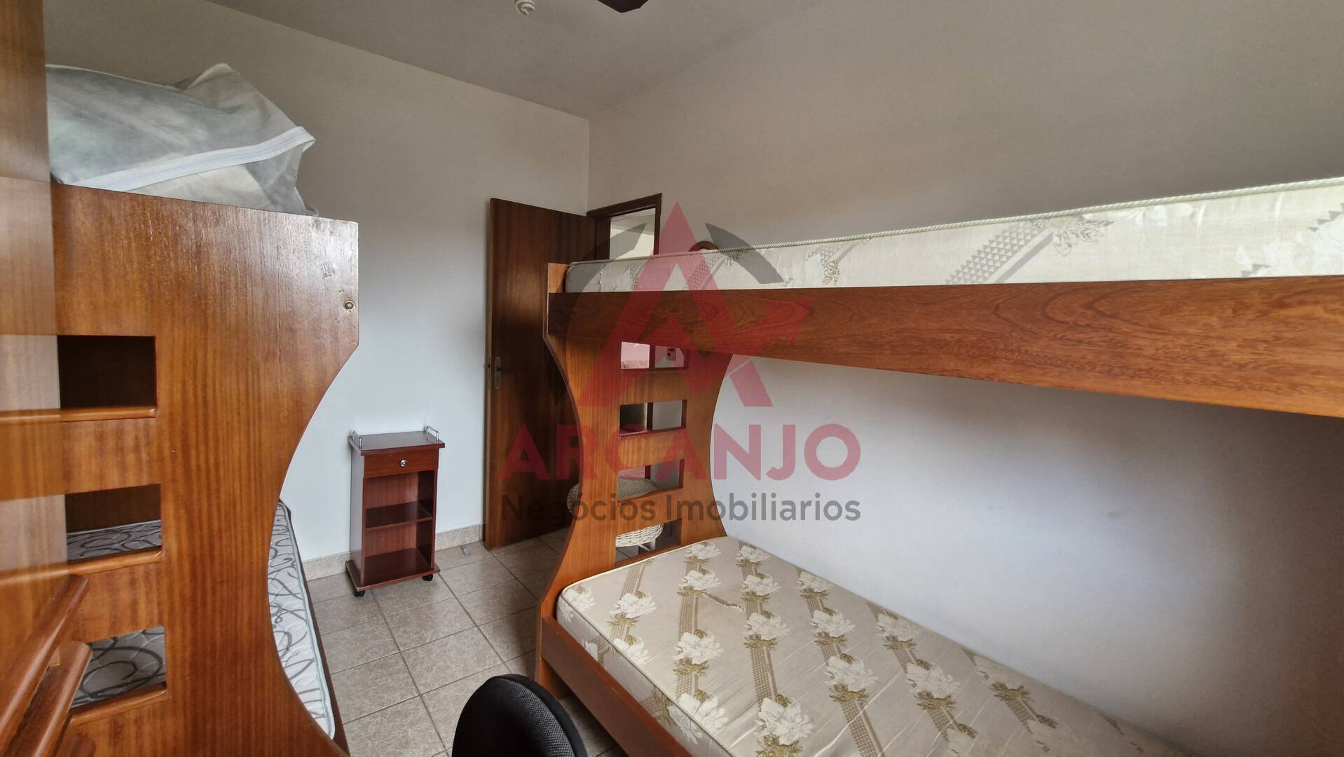 Apartamento à venda com 2 quartos, 75m² - Foto 9