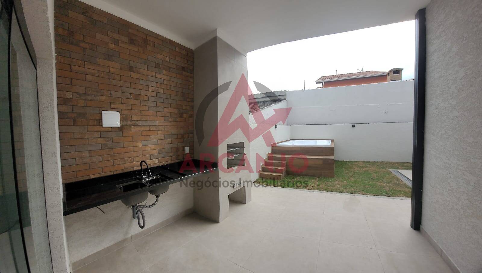 Casa à venda com 3 quartos, 175m² - Foto 4