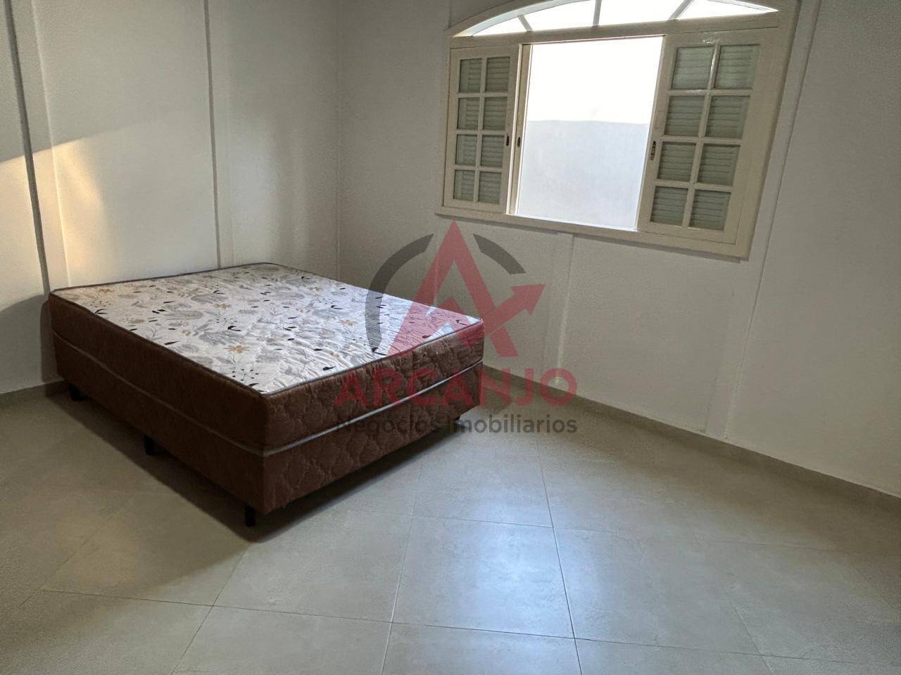 Casa à venda com 3 quartos, 180m² - Foto 17