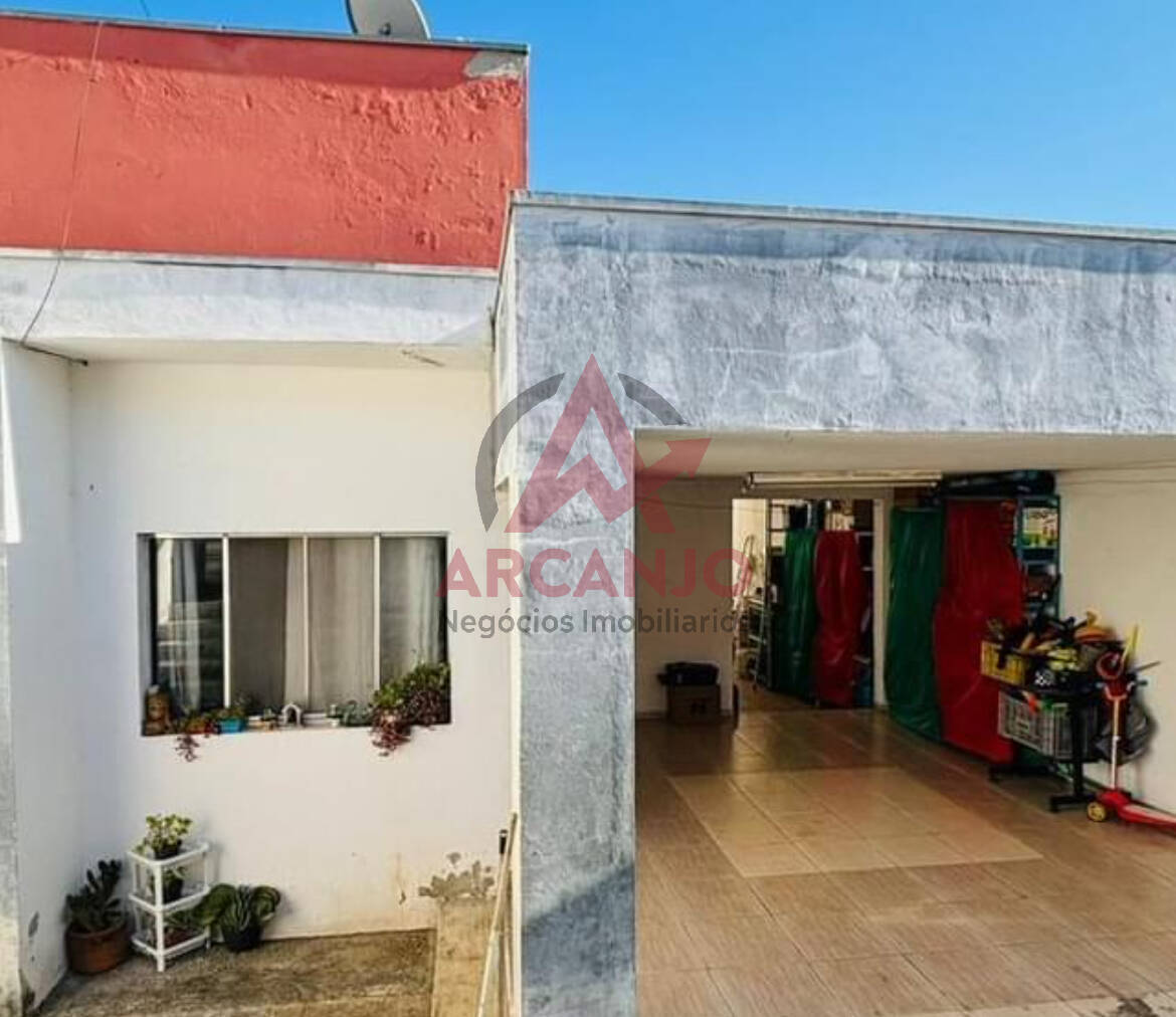 Casa à venda com 3 quartos, 225m² - Foto 3